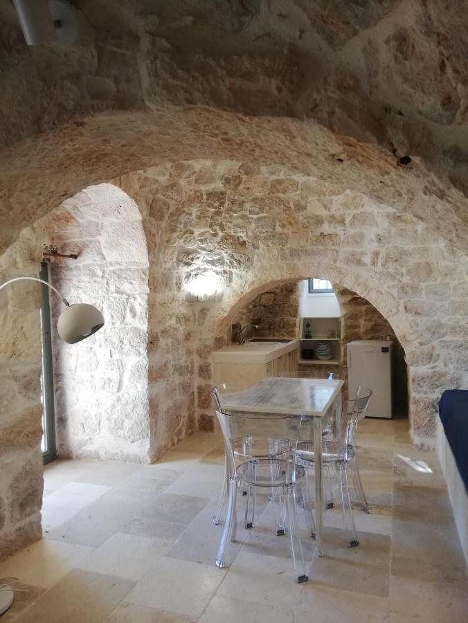 오스투니 Trullo Minuetto 빌라 외부 사진